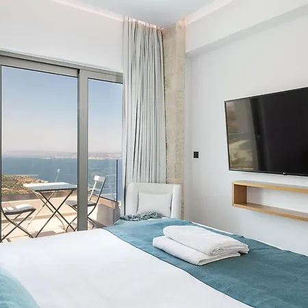 Phantωm Villa *